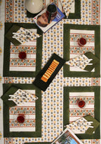 Handblocktryck Bordstablett & Servettset med 100% Bomull | Exotisk Design för Elegant Matupplevelse 0