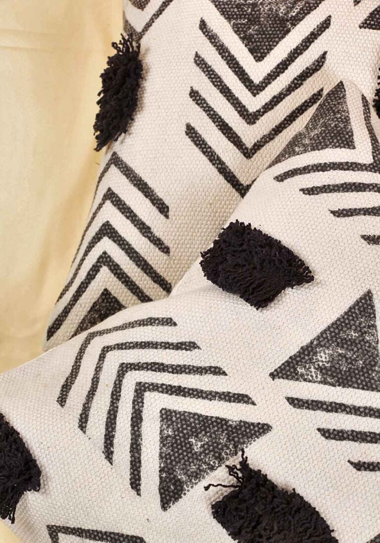 Handblocktryckt Kuddfodral i 100% Bomull med Detaljerat Mönster | Elegant Heminredning för Soffor och Sovrum 3