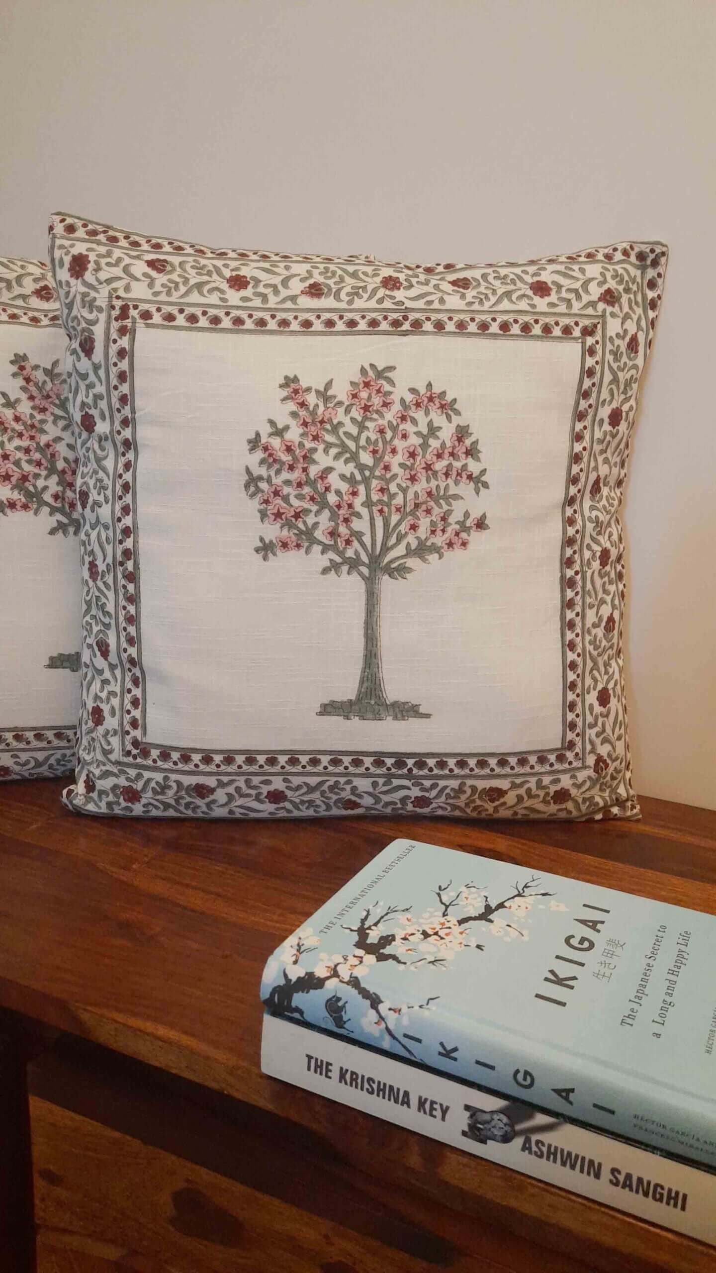 Handblocktryckt Kuddfodral i 100% Bomull med Vintage Design | Elegant Inredning för Hemmet 3
