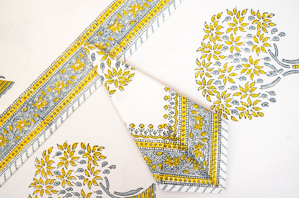 Heritage Blooms | Premium Bomull Bordstablett och Servettset med Handblocktryck | Vintage Charm för Elegant Inredning 2