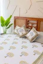 Heritage Blooms | Premium Quilt Set med Handblocktryck & Vintagecharm | 6 Delar för Elegant Sovrumsinredning 1