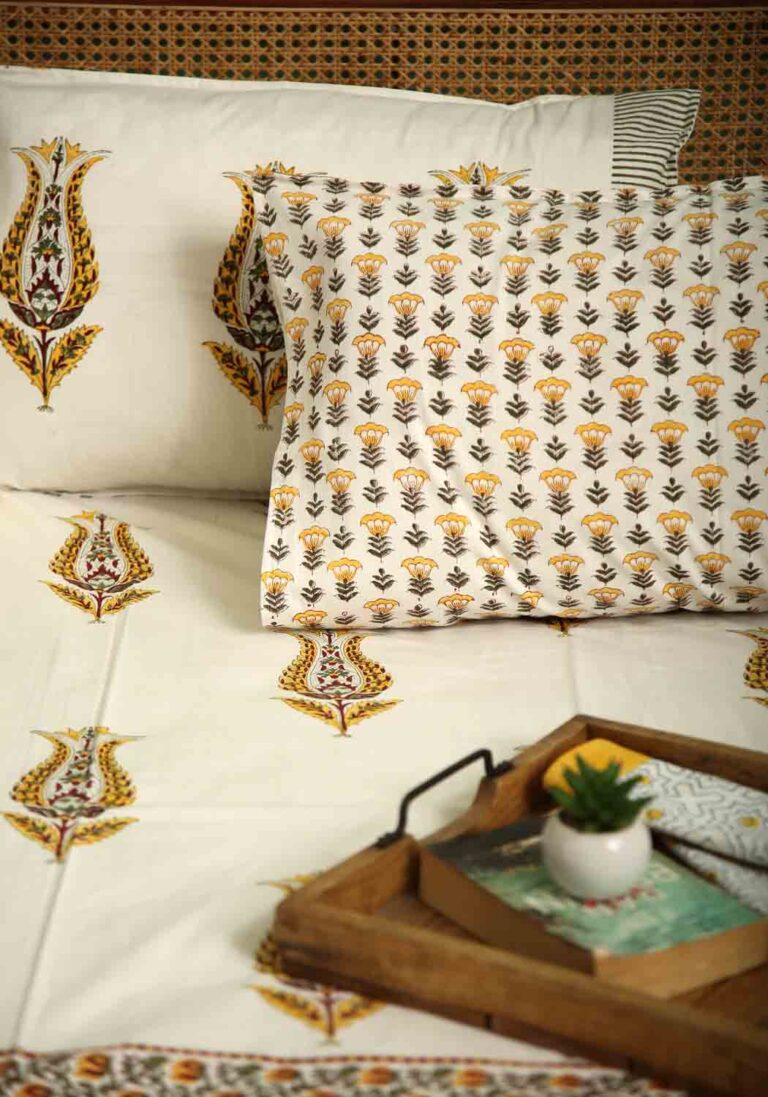 Olive Grace | Premium Bomull Lakan med Handblocktryck | Färgglad Design för Elegant Sovrum 1