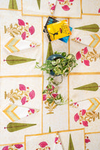 Regal Patterns | Sänglinne Set i 100% Bomull med Handblocktryck | Elegant Design för Sovrummets Stil 1