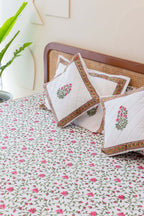 Serene Garden | Sängkläder Set i 100% Bomull med Handblockstryck | Skapa en Fridfull Sovmiljö 1