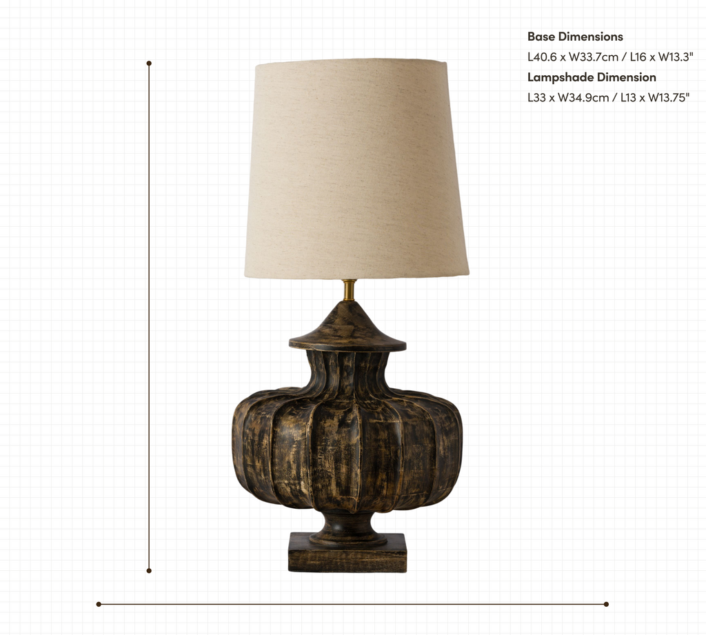 SkulpturalDesign | Elegant Liten Bordslampa i Guld och Vit Metall 6