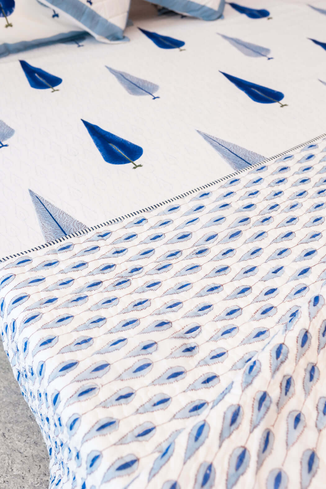 Traditionell Design | Täcke i 100% Bomull med Handblocktryckt Mönster | Mjuk och Andningsbar för Tidslös Elegans 4