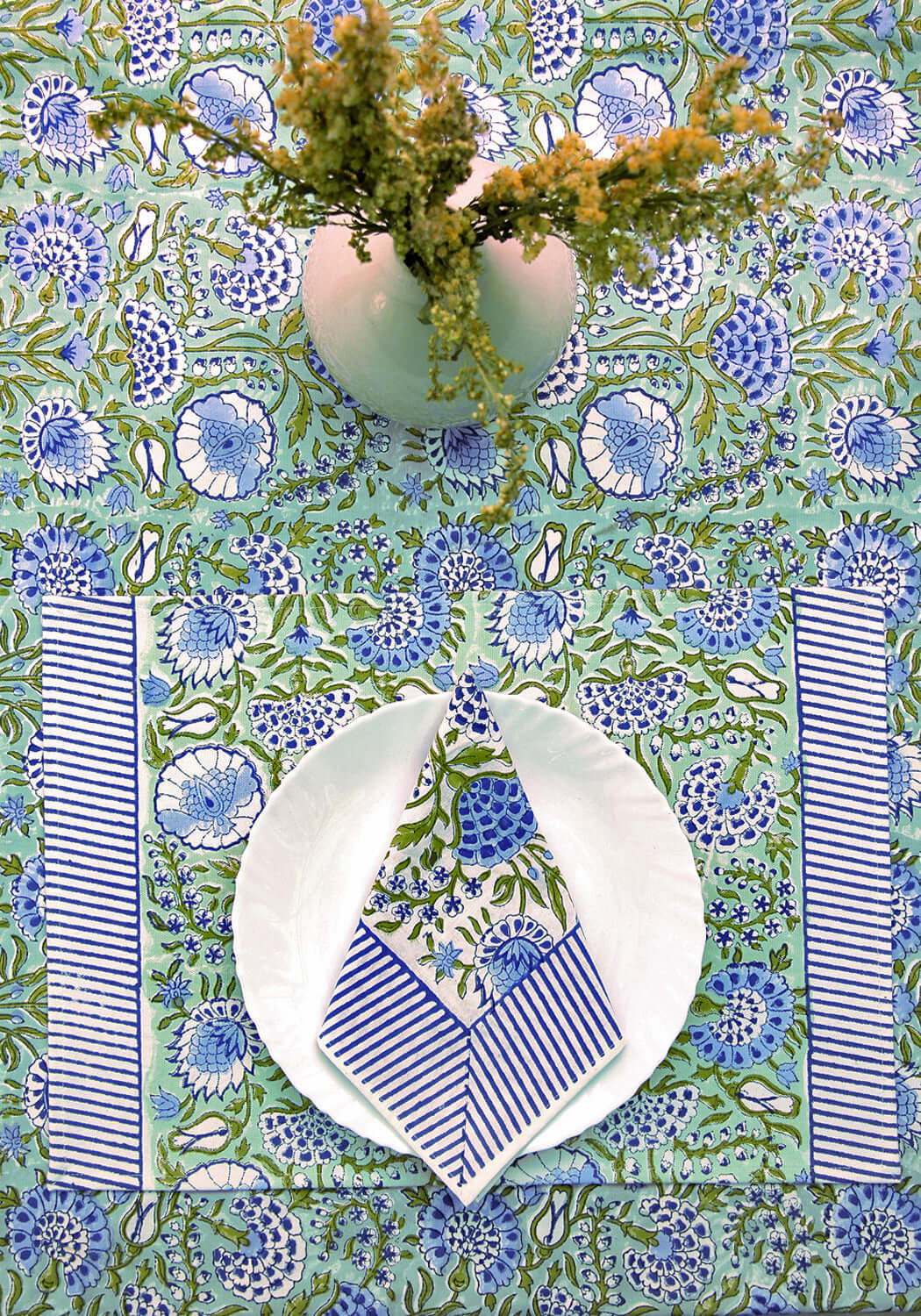 Tranquil Mist | Handblock Print Bordstablett Set med Eleganta Design | Traditionell Dukning för Hemmet 3